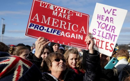 Pro-lifers look forward to 2017
