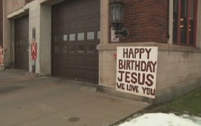 Fire Chief Refuses to Take Down “Happy Birthday Jesus” Christmas Sign Despite Complaints From Atheists