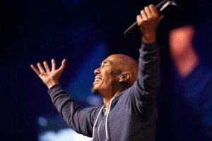Francis Chan Challenges Christians