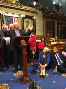 Lawmakers respond to Orlando - House Democrats hold sit-in in push for gun control