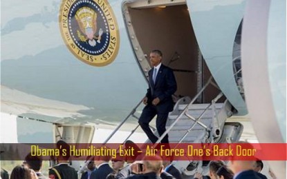 Obama Snubbed by Chinese, Forced to Exit from Behind of Air Force One