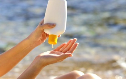 Sunscreen chemical turns highly toxic when exposed to sunlight, study reports