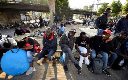 A waiting game for migrants in France